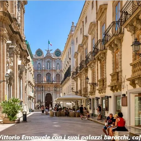 Be Sicily - In The Center 80 Mt From The - In Centro Sul Mare - 70 Mq Apartment